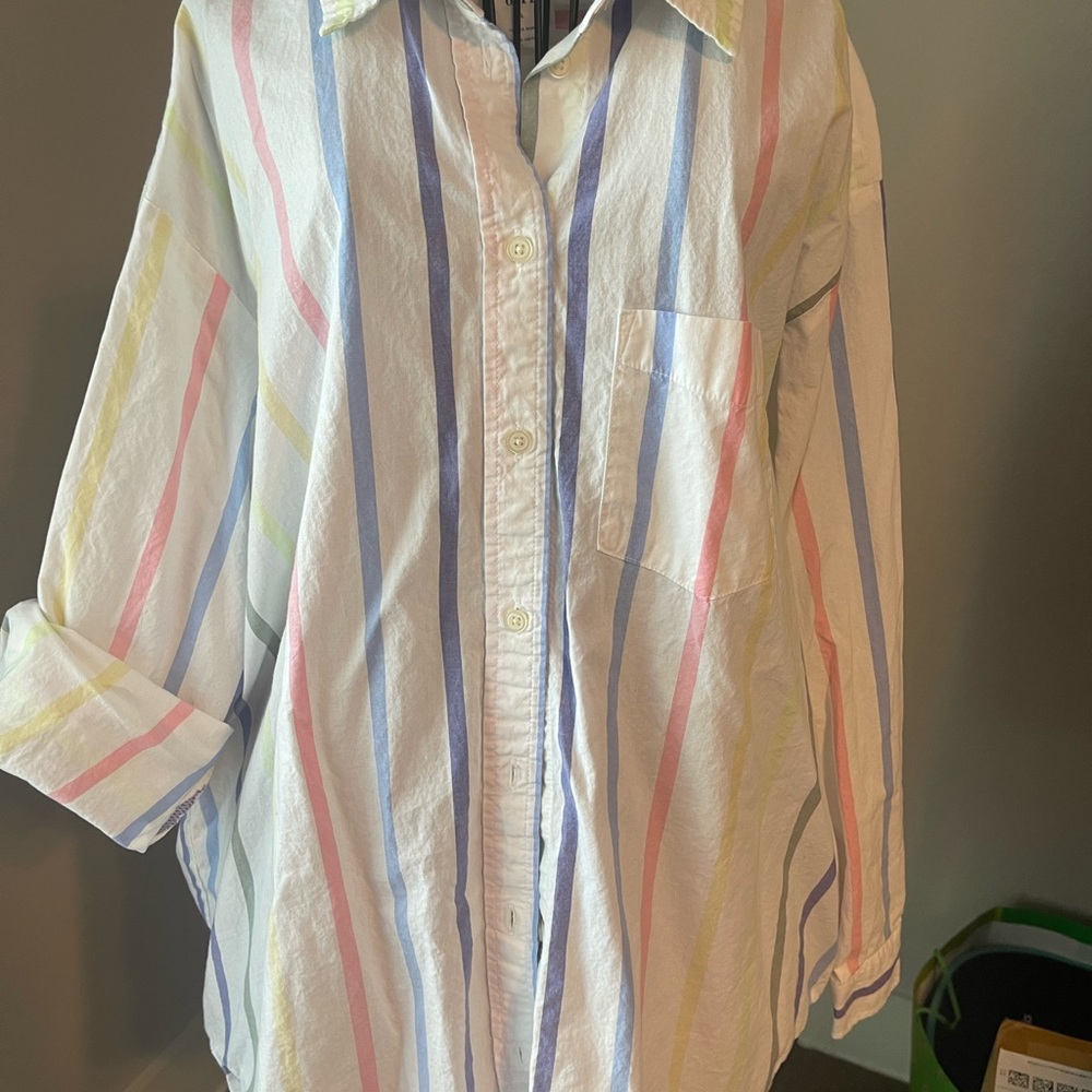 GAP Multicolor Striped Button Down Shirt